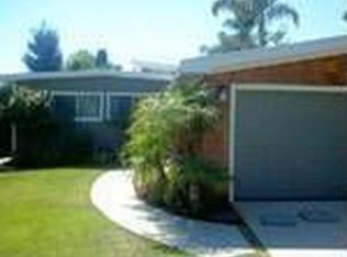 131 Granville Ave, Los Angeles, CA 90049