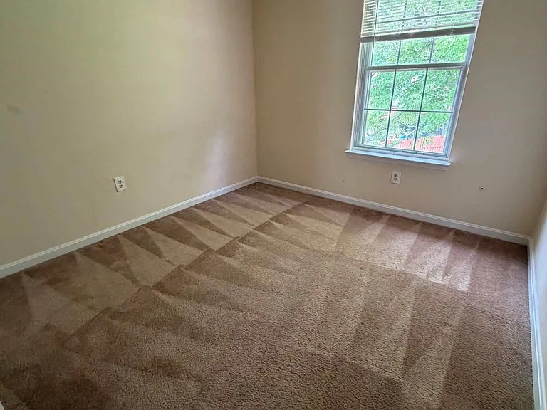 102 Cabin Ct — Photo 8