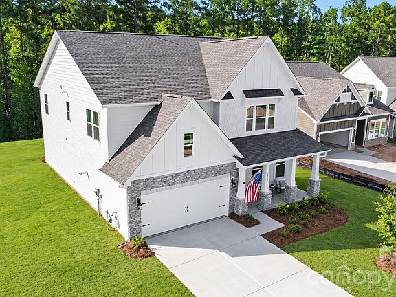2nd image of 7513 Bainbridge Rd