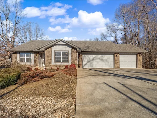 16 Dunvegan Ln, Bella Vista, AR 72715