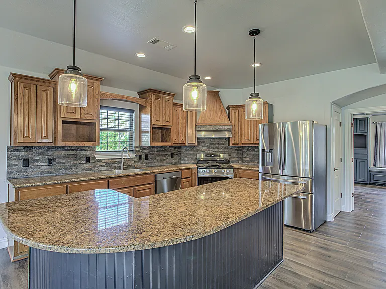 704 Poverty Dr — Photo 8