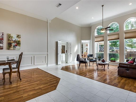 3rd image of 507 Glenbrook Ct