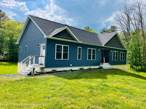 685 Sandy Plains Road, Athens, NY 12015