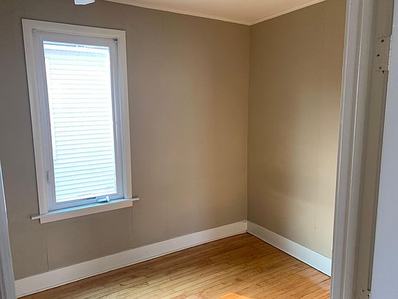 2nd image of 342 19th Ave NE #1