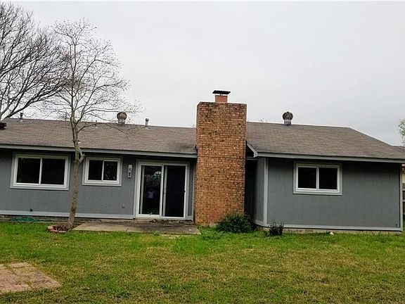 3rd image of 8006 Belclaire Ln