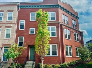 8923 Quarry Rd, Manassas, VA 20110