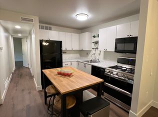 2101 Kenzie Dr, Pittsburgh, PA 15205