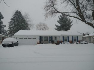 2530 Dunbar Dr, Lansing, MI 48906