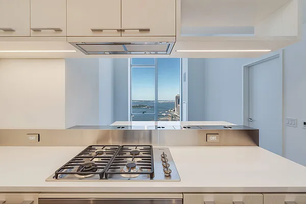 Rented by Compass | media 45