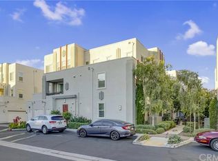 566 Orlando Ct, Upland, CA 91786