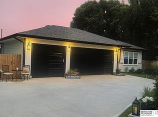 9518 Sterling Cir, Plattsmouth, NE 68048