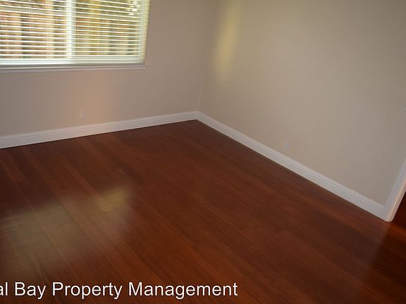 4th image of 939 Villa Ave APT 2