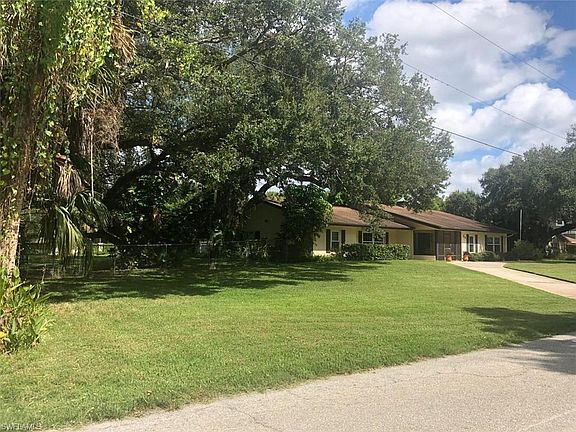 3rd image of 73 Aqua Ln