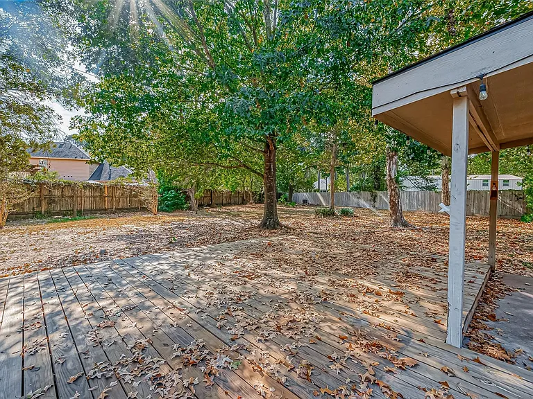 7135 Woodland Oaks — Photo 31