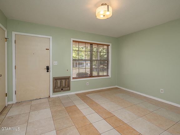 4th image of 1900 Patton Dr