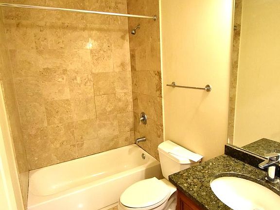 5th image of 3735 N Milwaukee Ave APT 105
