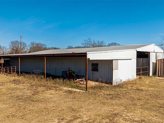 4th image of 4685 Highway 82 E