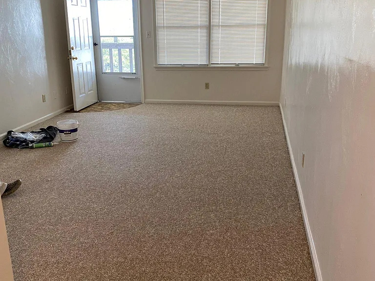 469 W Ocean View Ave — Photo 3
