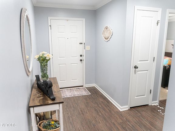 2nd image of 2847 Ashridge Rd