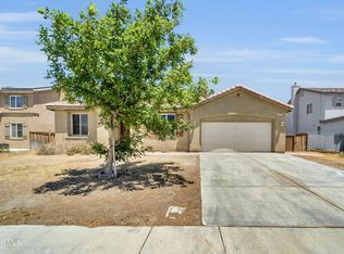 2407 Bavarian Ave, Rosamond, CA 93560