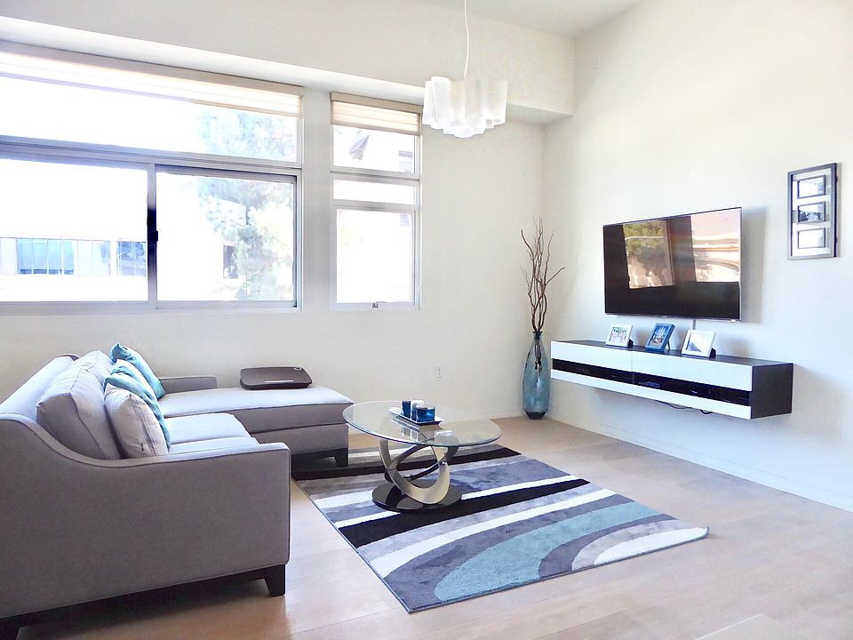 1st image of 238 S Arroyo Pkwy Unit 215