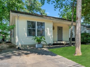 910 Windsor St, Forked River, NJ 08731
