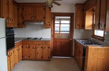 4th image of 406 Beechwood Dr