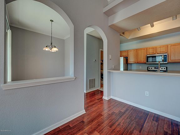 5th image of 10075 GATE Parkway #1703