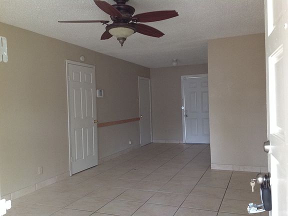 2nd image of 4243 Seabrook Dr