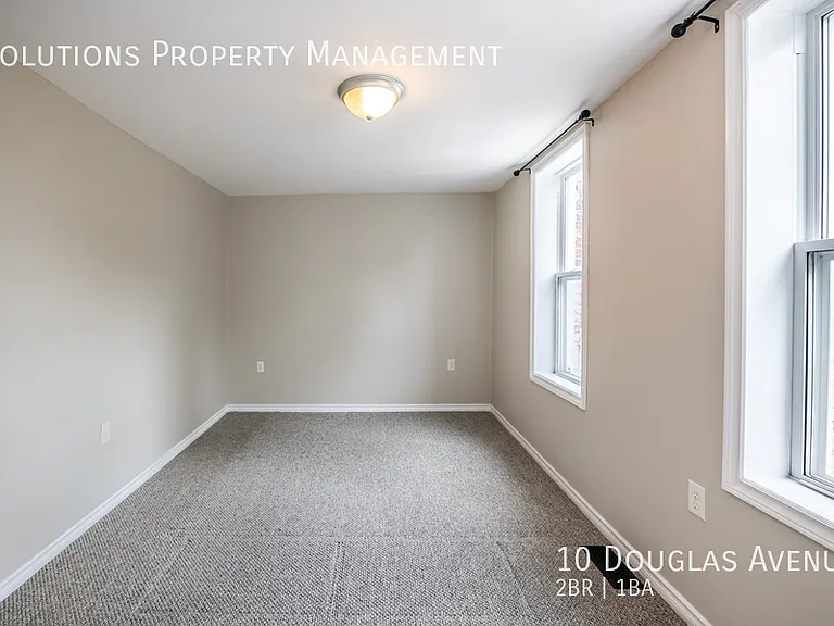 10 Douglas Ave — Photo 19
