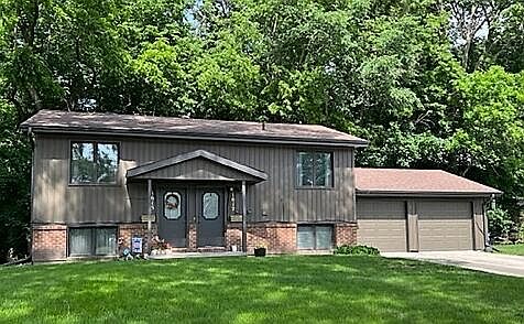 2nd image of 1615 Meadowlane Ave #1617