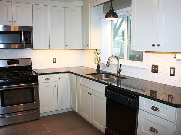 4th image of 2509 Russet Dr