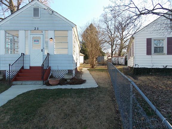 Front of House with sidewalk