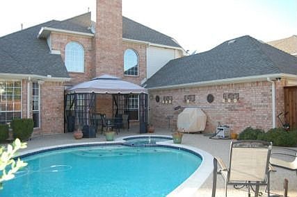 3rd image of 7800 Ludwig Castle Way