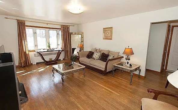9117 Grand Ave #2 — Photo 5