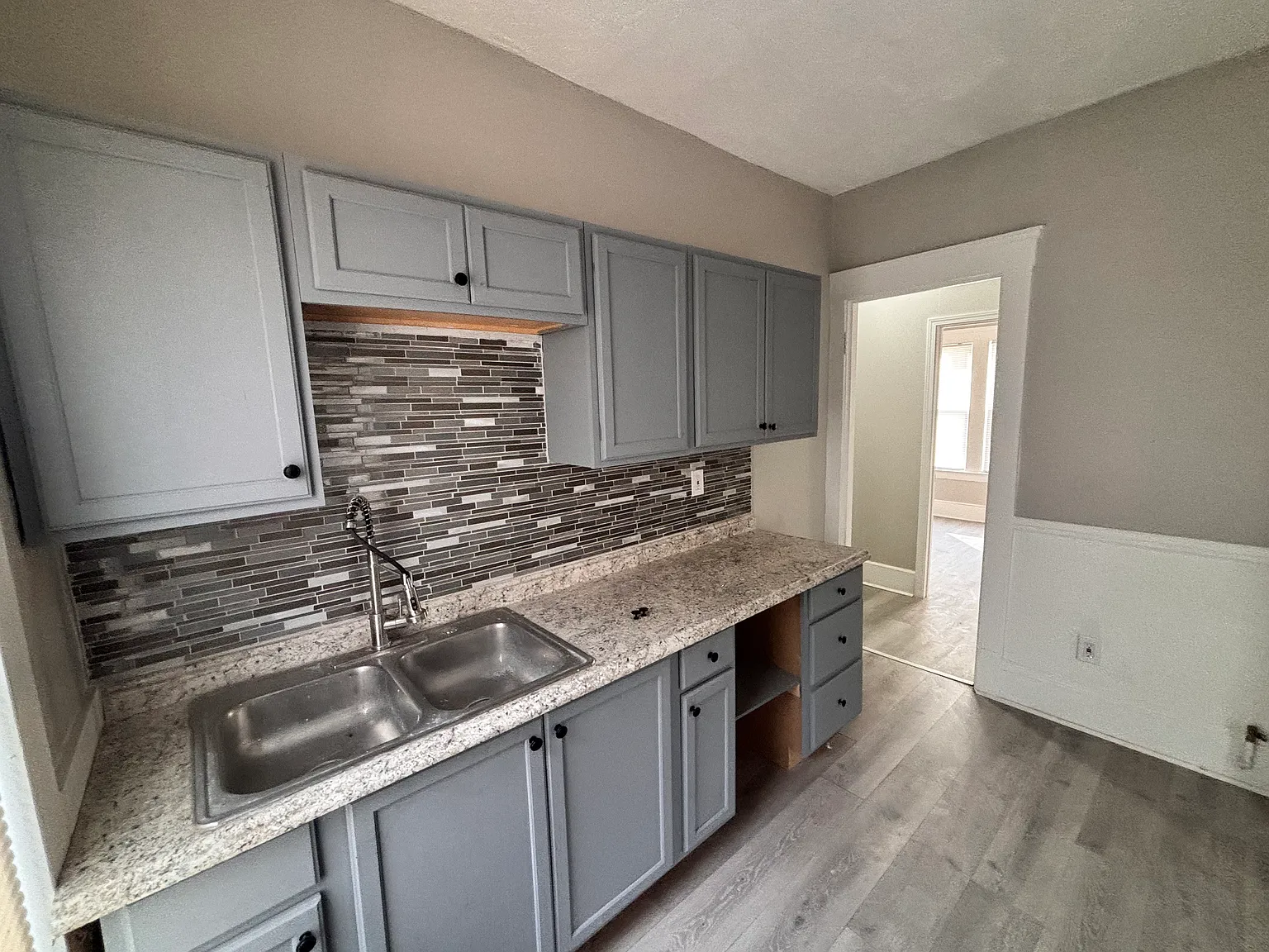 3 bed, 1116 sqft, $1,200 — Photo 3