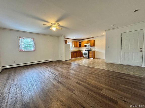2nd image of 2815 Church St