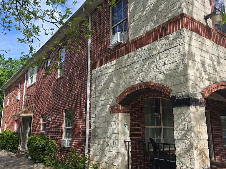 609 Elwayne Ave #3 — Photo 1