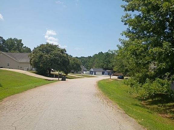 4th image of 108 Soliel Way