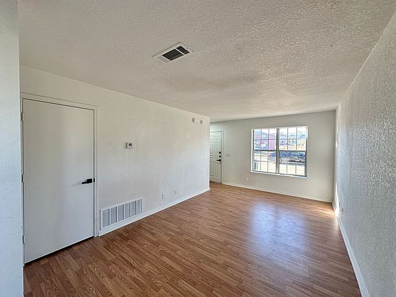 5th image of 1609 Van Zanten Dr #3B-1BA-976SQFT