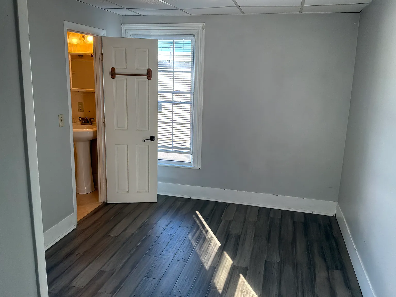 1 bed, 410 sqft, $1,025 — Photo 3