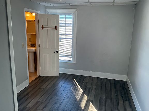 3rd image of 144 Union St