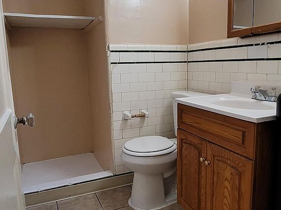 5th image of 5034 F St Floor 2
