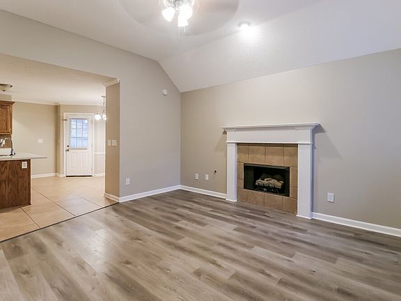 3rd image of 9782 Pigeon Roost Park Cir