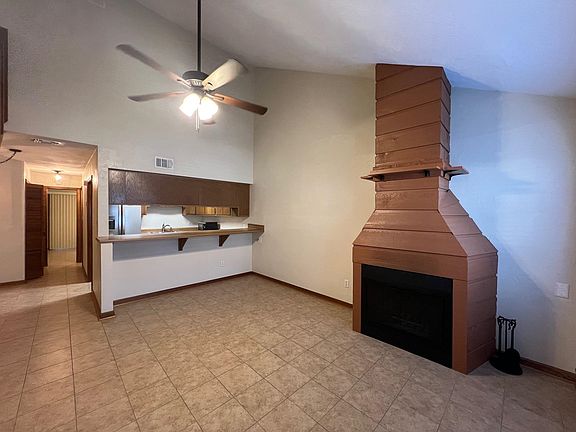 4th image of 1307 Castelnau Ct