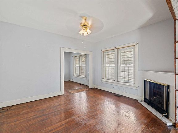 5th image of 433 E 21st St