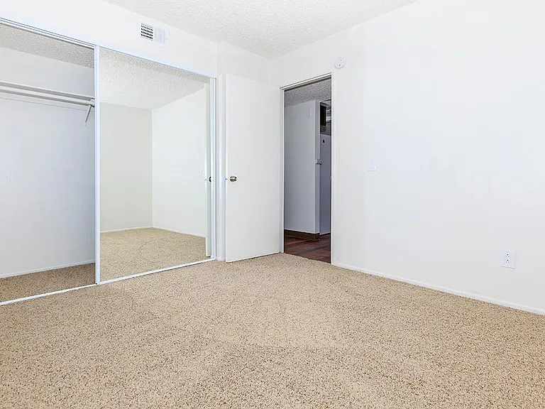 Peppertree Apartments — Photo 107