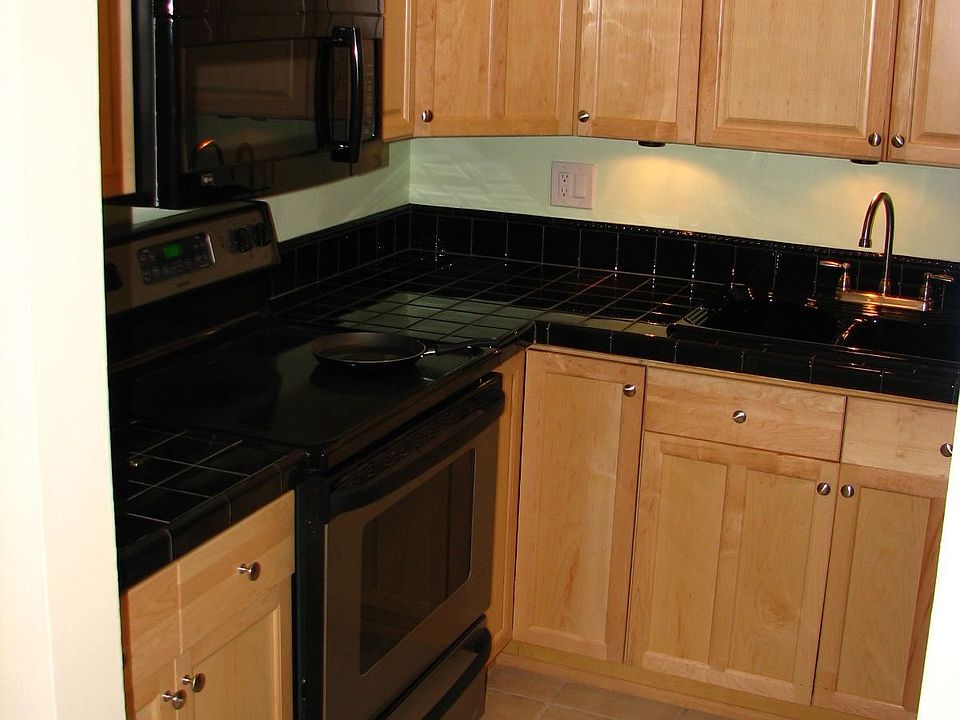 Fully renovated kitchen. All new appliances and cabinets.