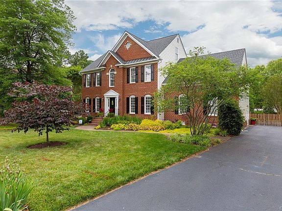 3rd image of 6008 Glen Abbey Dr