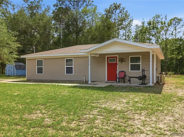 8616 N Reina Loop, Crystal River, FL 34428